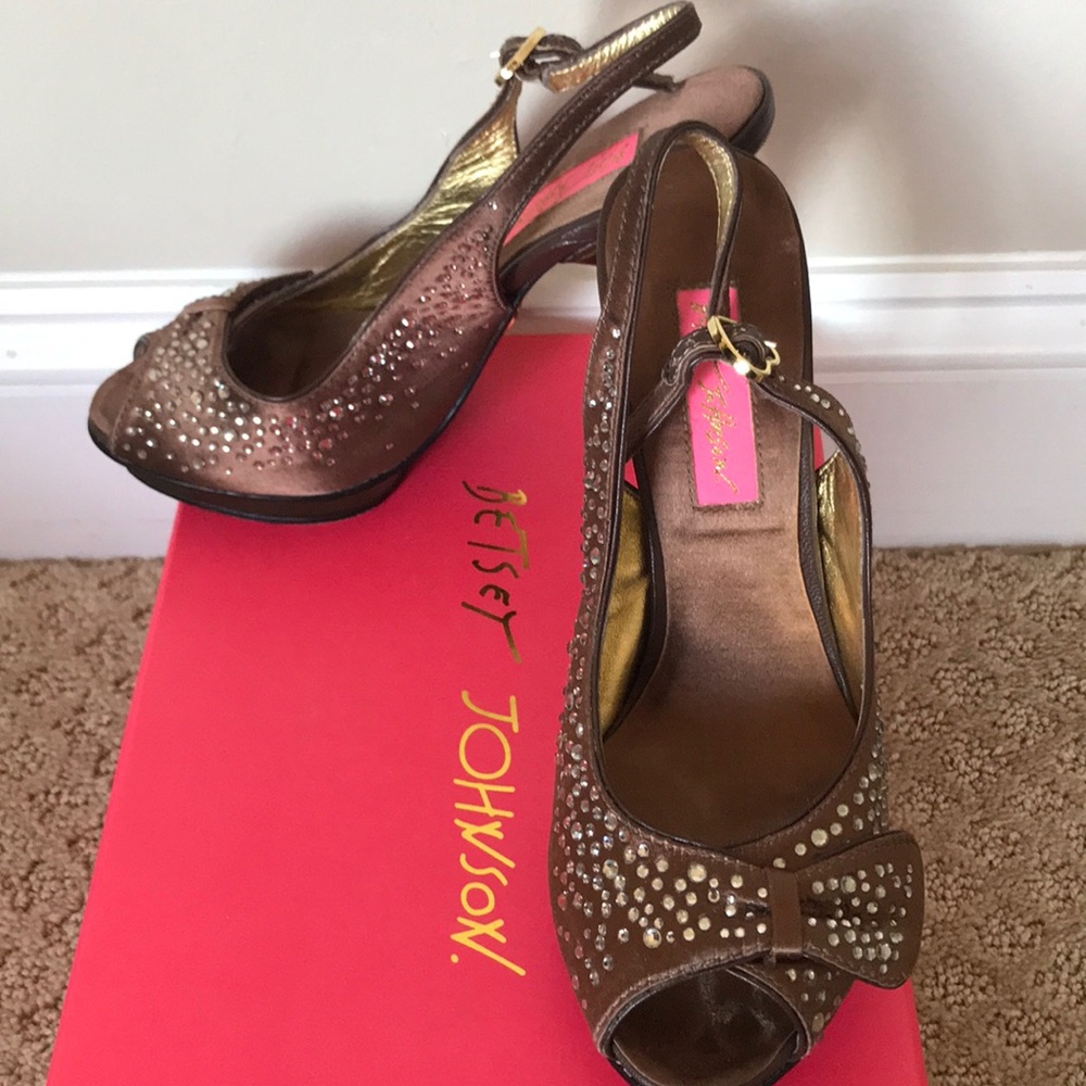 100% Authentic Betsey Johnson shoes - Picture 5 of 5